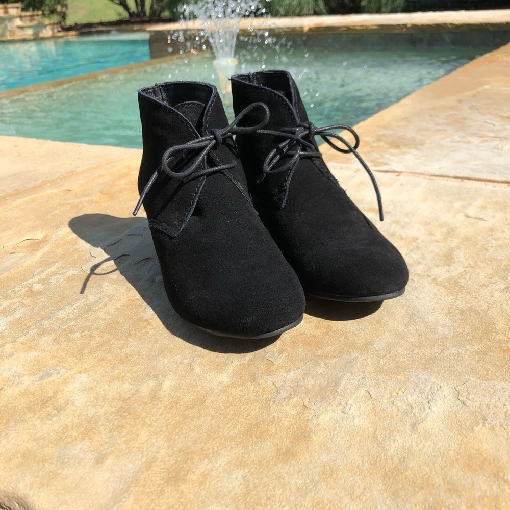 Cute Black Wedge Booties!
